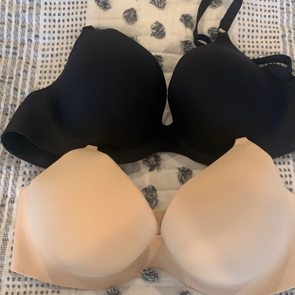 Two Wacoal -push up bras.  T- shirt style